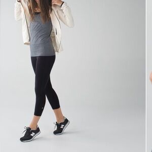 Lululemon Women Pace Rival Crop 22’’ LUXTREME LW6AV0S